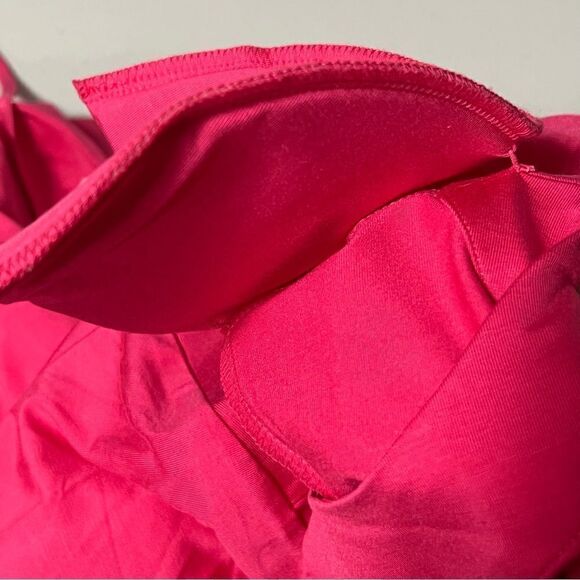 🆕 Badgley Mischka Shoulder Pad T-Shirt Dress With Side Detail in Hot Pink - Picture 6 of 11